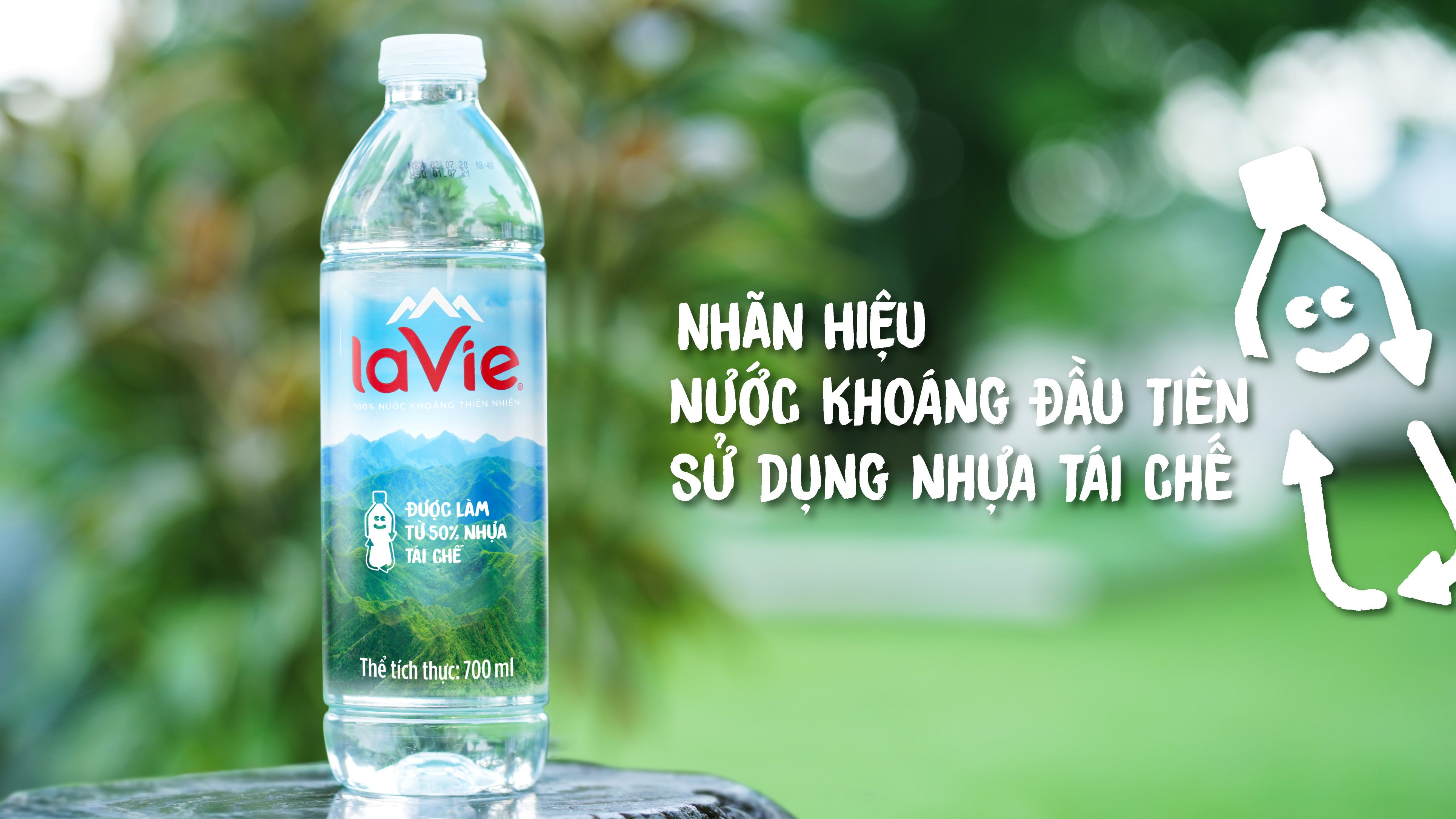 bao bì bảo vệ môi trường - nhãn hiệu nước khoáng đầu tiên sử dụng nhựa tái chế